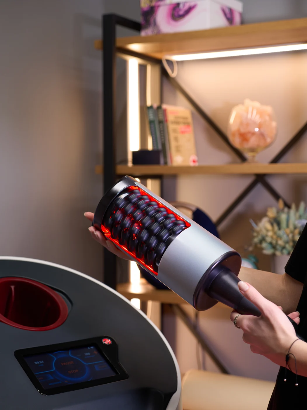 Манипула Beautylizer с силиконовыми сферами и красной LED-подсветкой